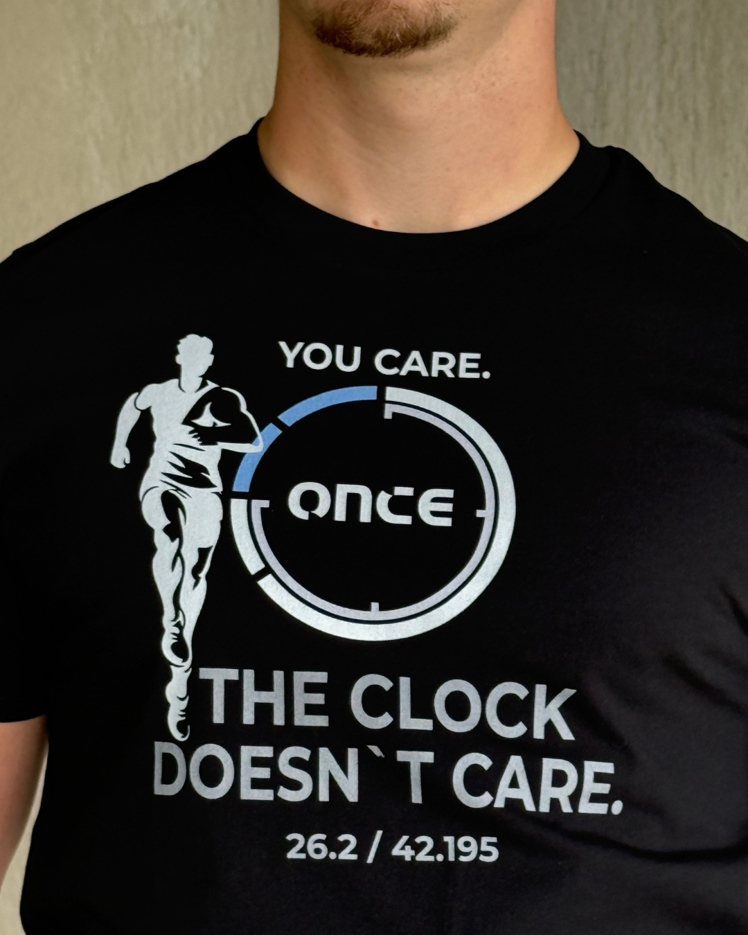 THE CLOCK DOESN’T CARE – Organic Cotton T-Shirt